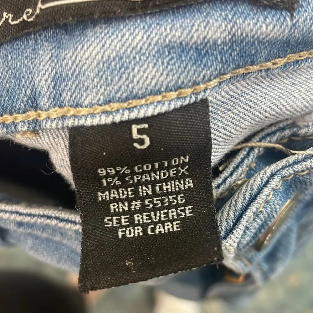 Distressed Print Jeans  - Picture 9 of 10